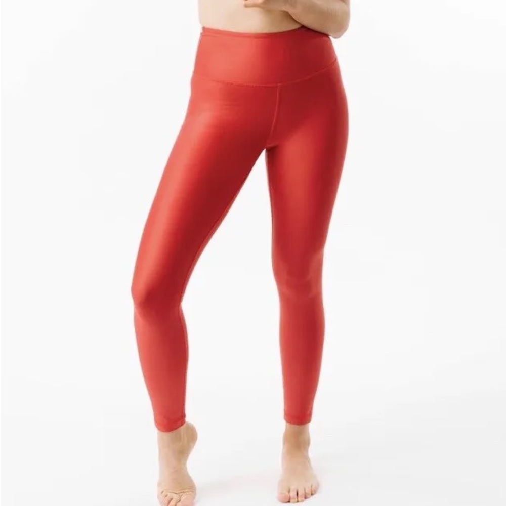 Zyia metallic red 7/8 light n tight legging